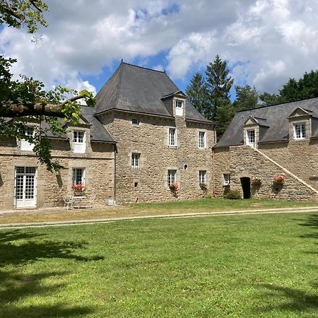 Manoir De Saint-Fiacre Bed and Breakfast Malansac Εξωτερικό φωτογραφία